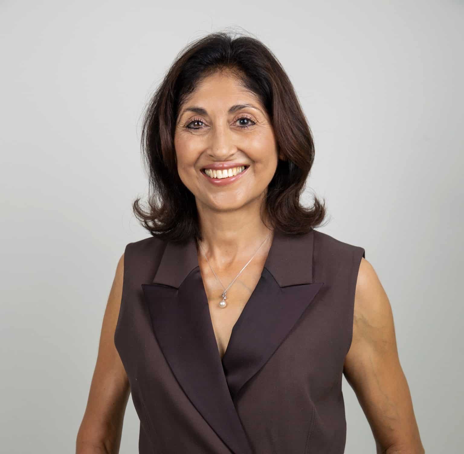 Dr Satinder